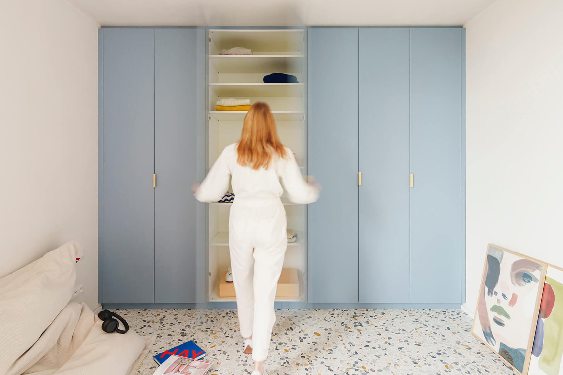 Kledingkast op maat in de kleur Silver Blue