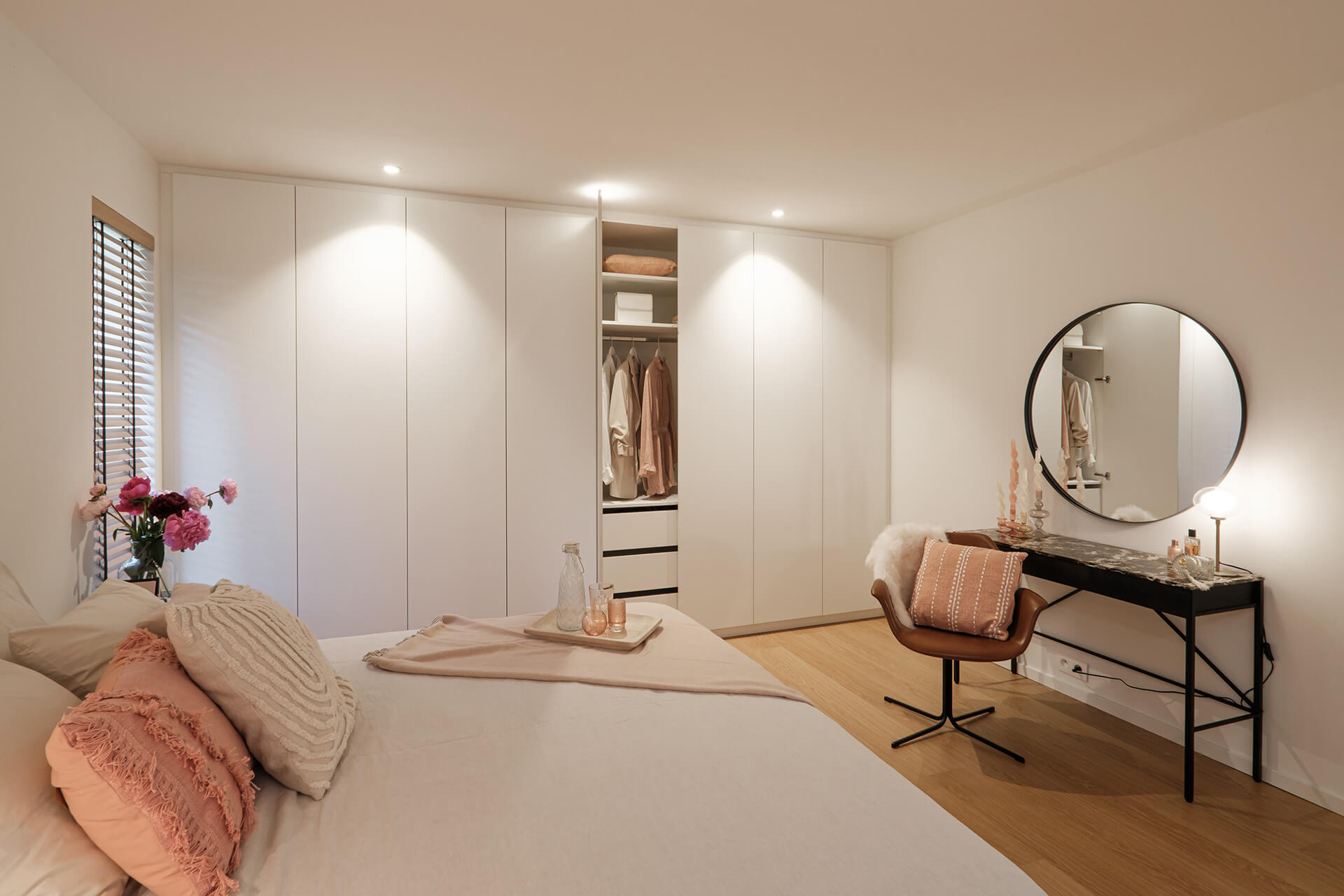 Slaapkamer met ingebouwde dressingkast op maat 