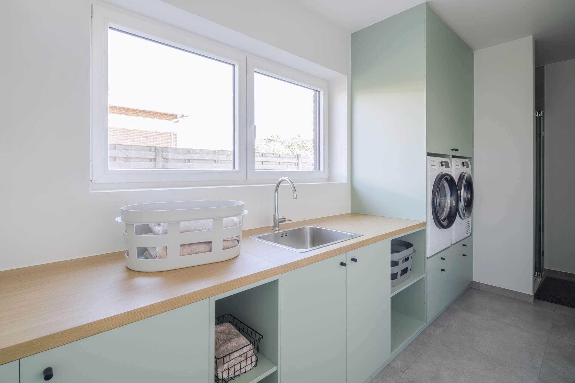 armoire à linge sur mesure