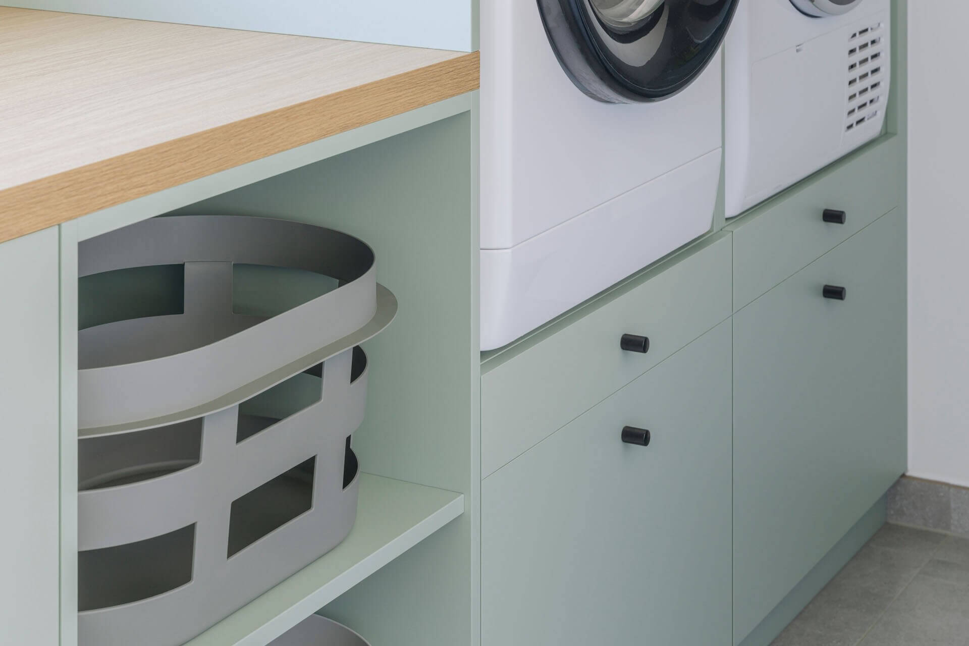 Armoire pour machine à laver