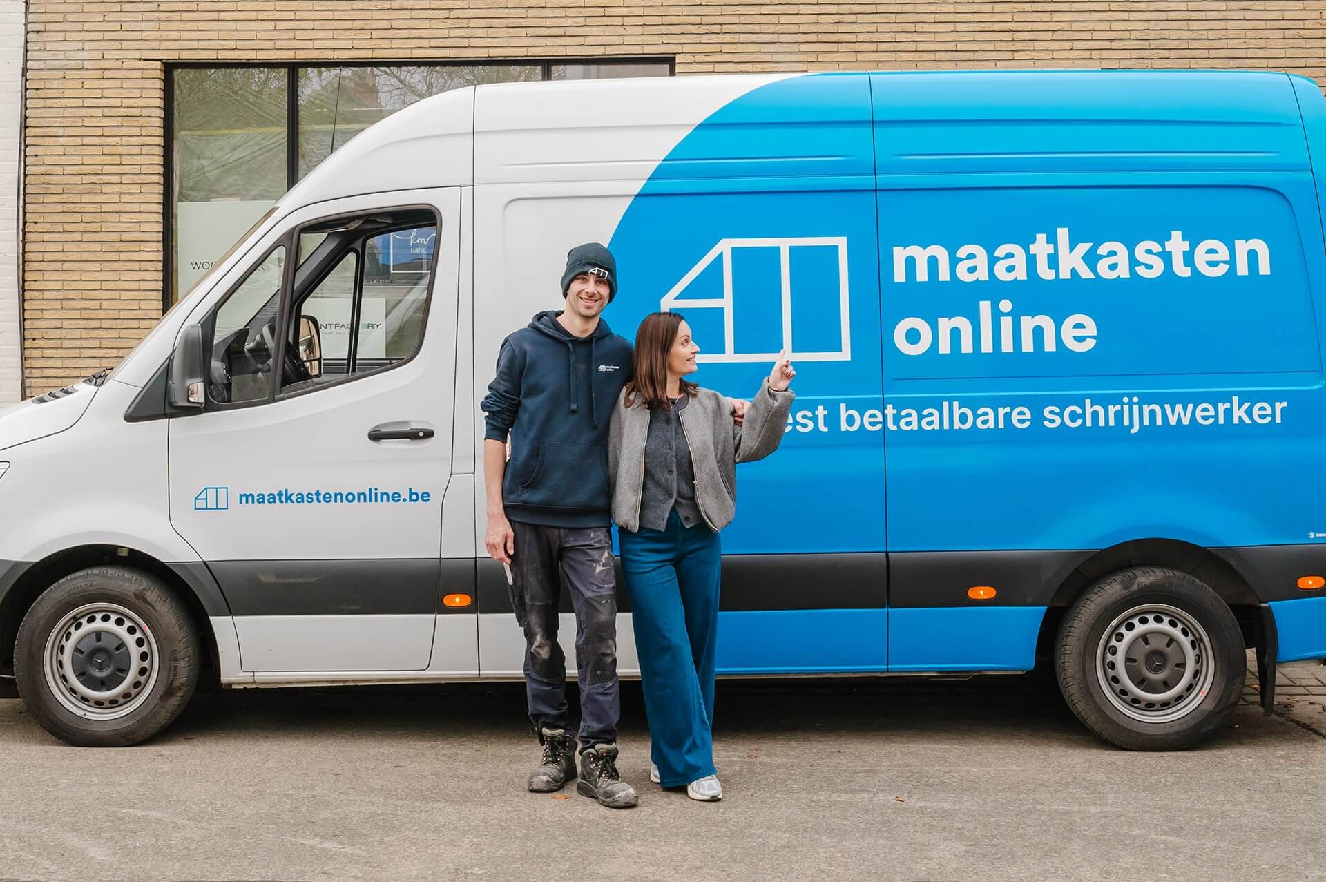 Eline bij de levering van de maatkasten van Maatkasten Online