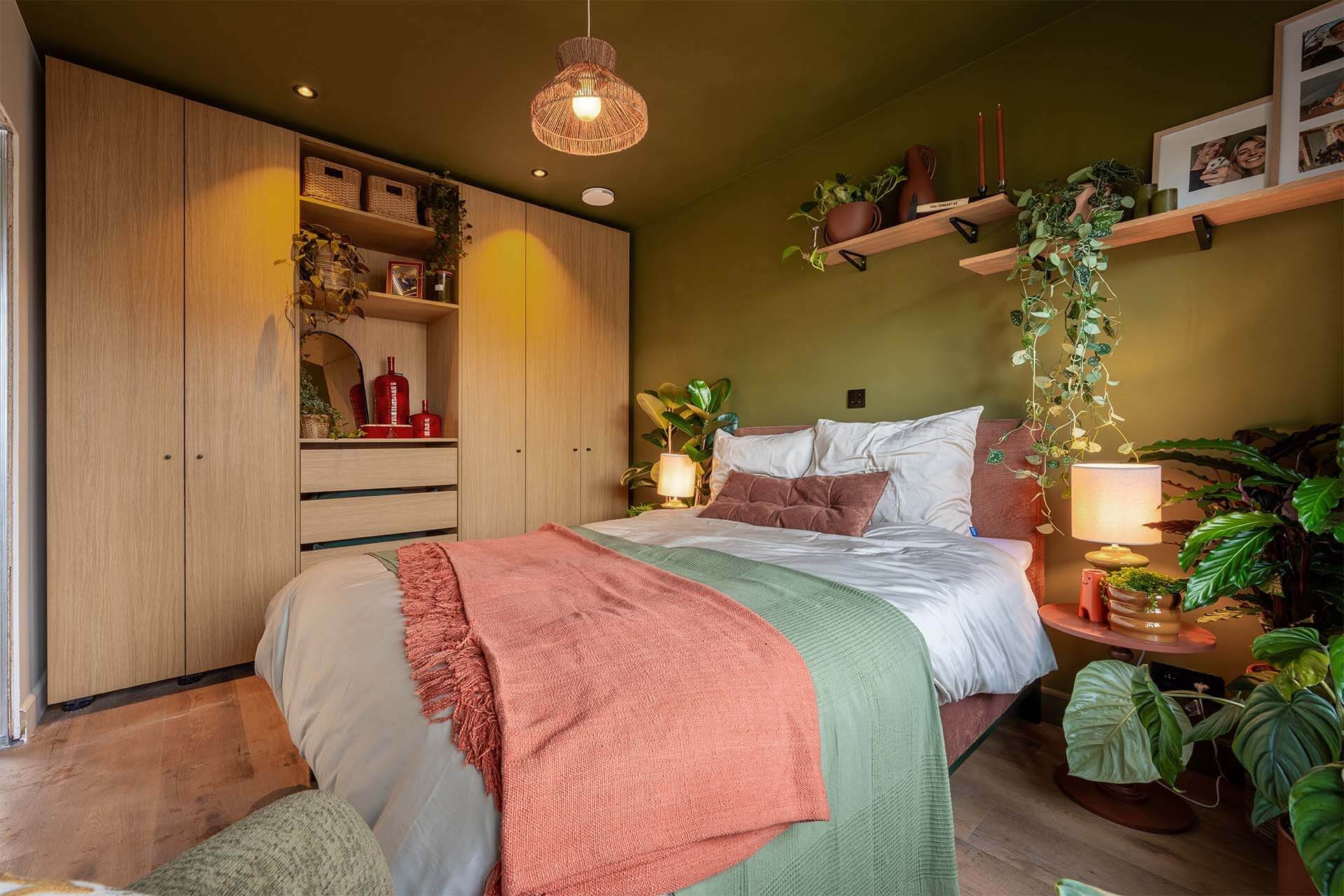 Kasten van Maatkasten Online in de slaapkamer van het VTM programma Huis Gemaakt