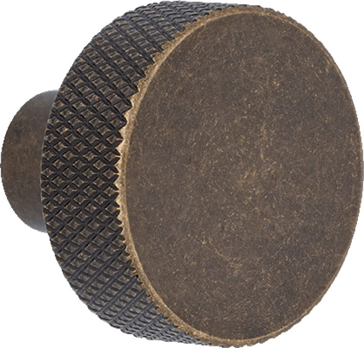 Button handgreep in brons, vooraanzicht. Diamond cut structuur, diameter van 3,5cm. Van uit de boetiek van Maatkasten Online