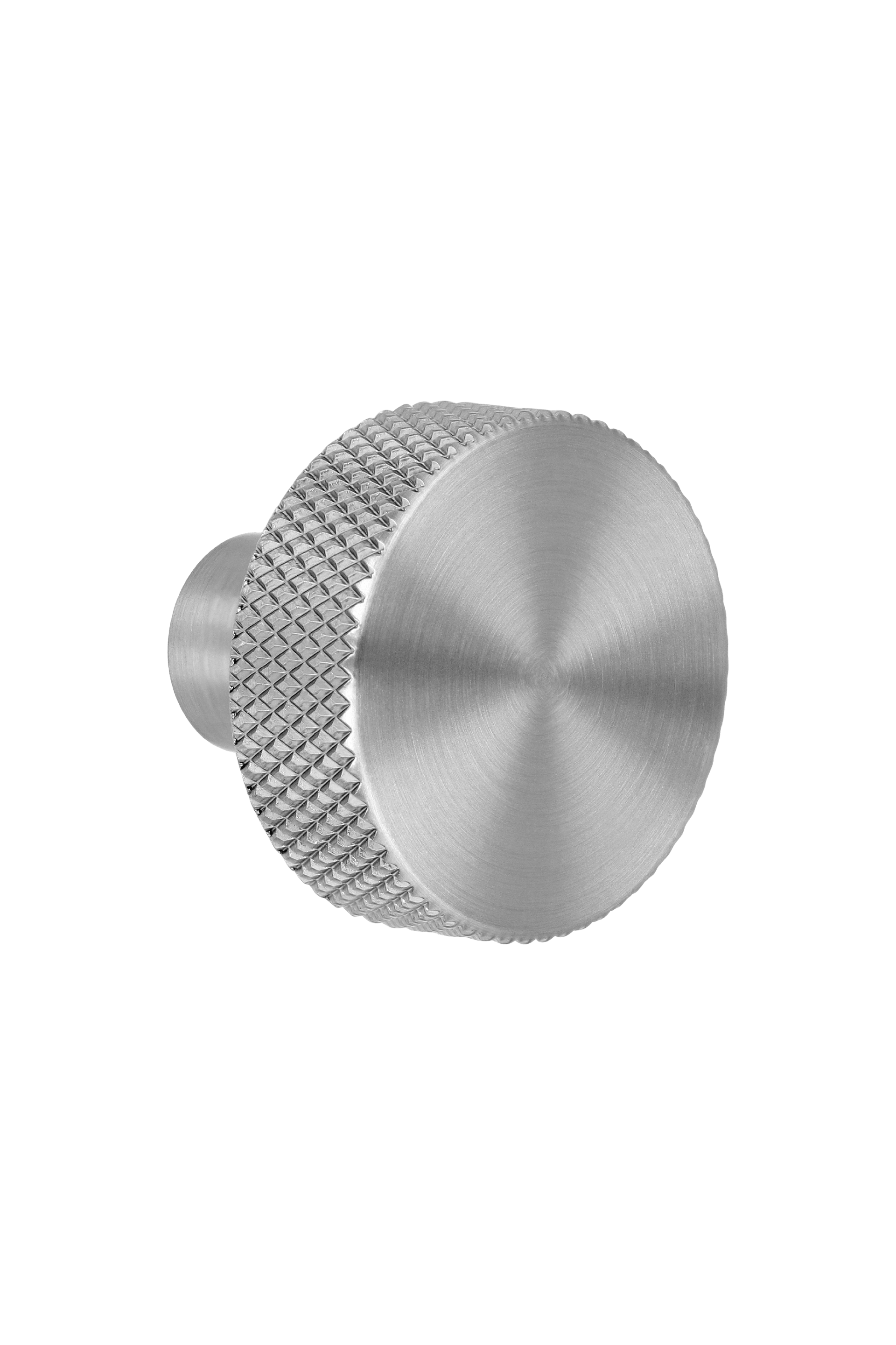 Button metallic handgreep, vooraanzicht. Diameter van 3,5cm, diamond cut structuur op de rand. Van uit de boetiek van Maatkasten Online